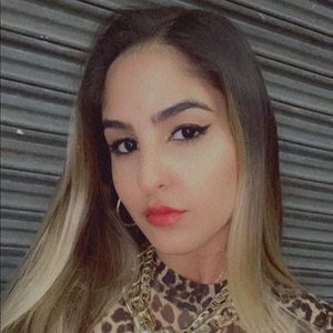 Meet your Posher, Lianet